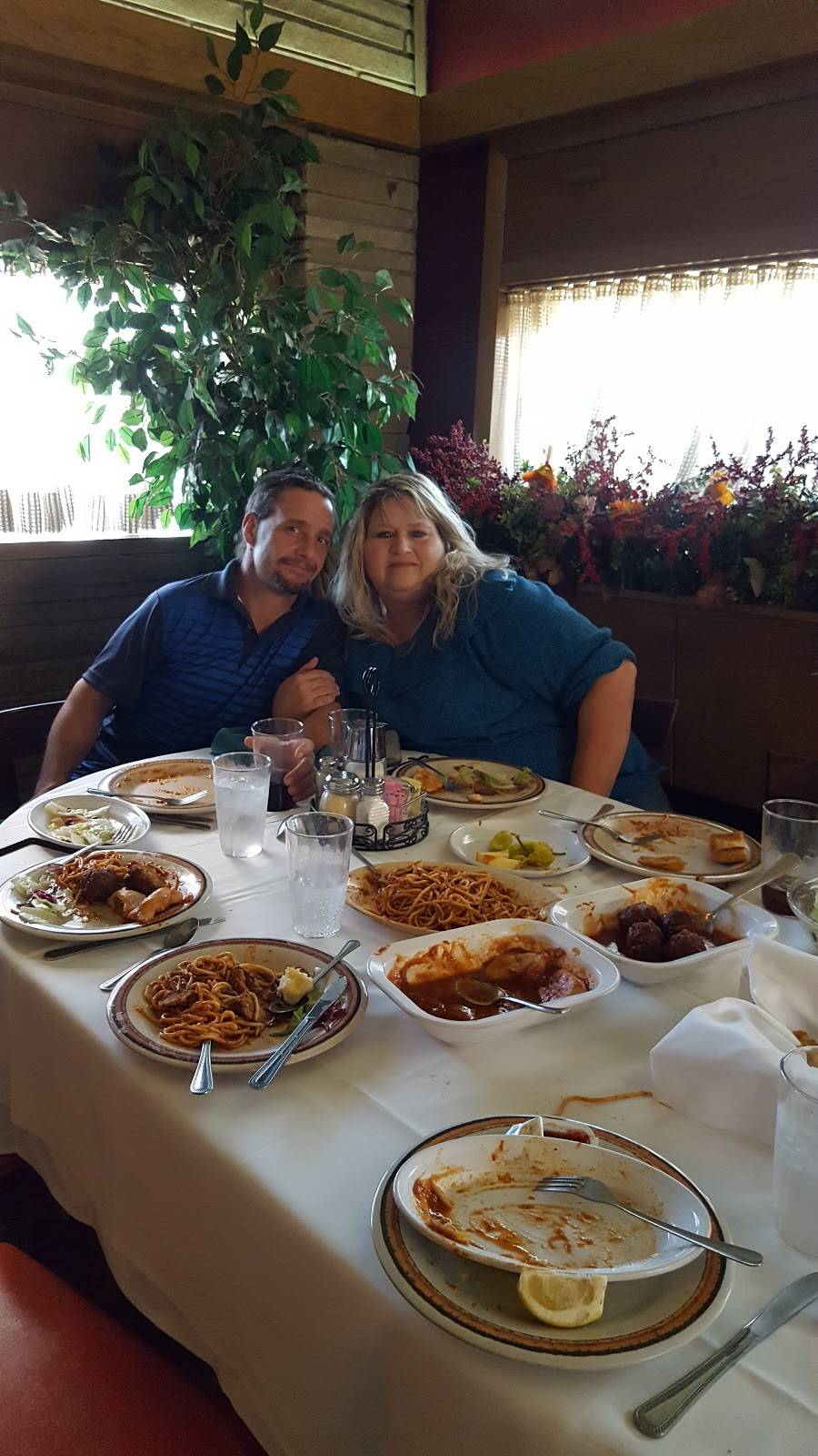 GiaComos Italian Cuisine | restaurant | 501 S George Nigh Expy, McAlester, OK 74501, USA | 9184232662 OR +1 918-423-2662