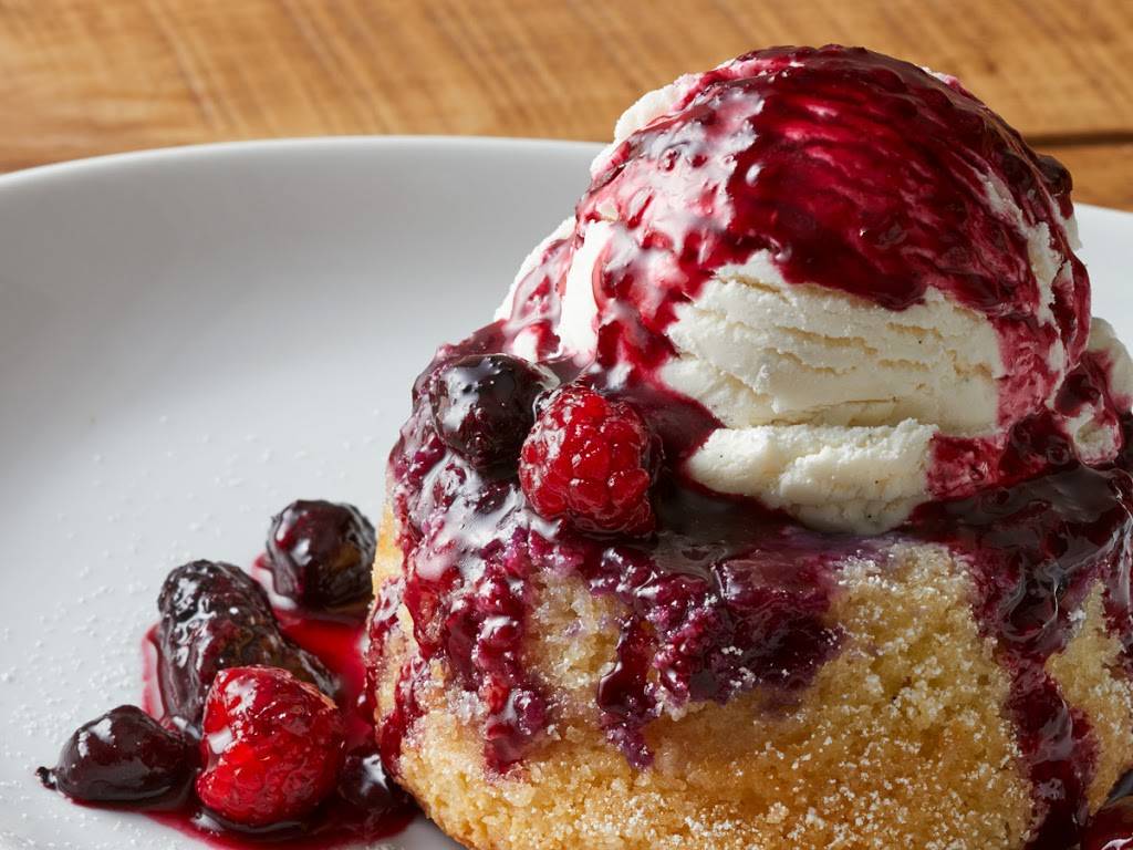 BRAVO | restaurant | 2658 Lake Cir Dr, Indianapolis, IN 46268, USA | 3178791444 OR +1 317-879-1444