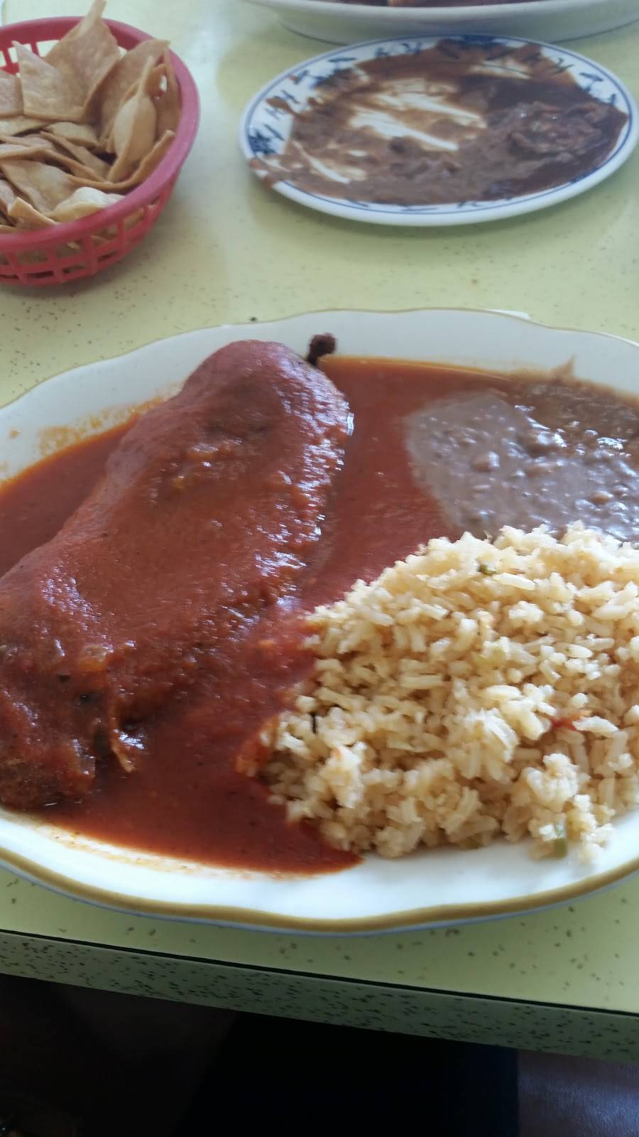 La Mexicana Restaurant | restaurant | 3930 International Blvd, Oakland, CA 94601, USA | 5105338818 OR +1 510-533-8818