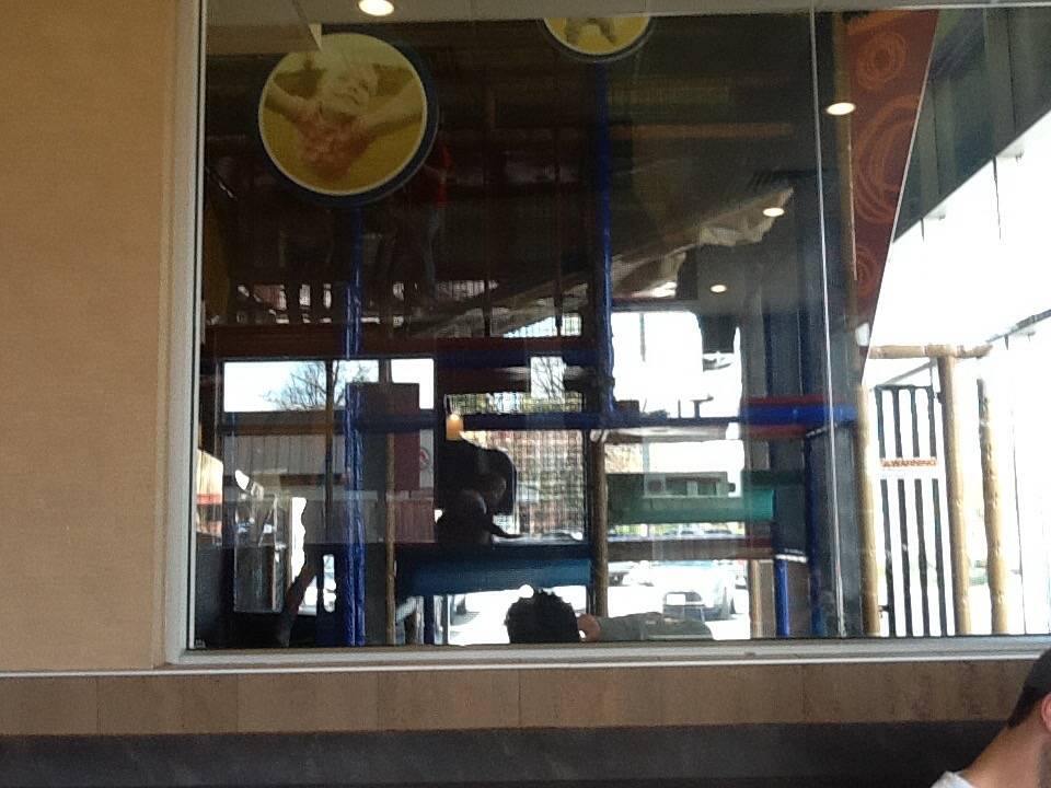 McDonalds | cafe | 805 William St, Cobourg, ON K9A 3A8, Canada | 9053726335 OR +1 905-372-6335