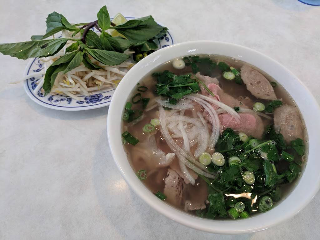 Saigon Bistro | restaurant | 1639 W Carson St, Torrance, CA 90501, USA | 3106189311 OR +1 310-618-9311