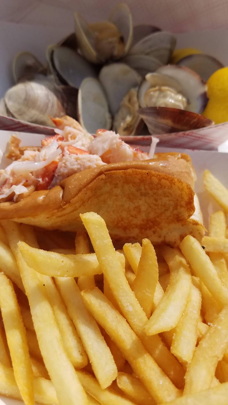 Butlers Flat Clam Shack | restaurant | 86 Orchard Beach Blvd, Port Washington, NY 11050, USA | 5168838330 OR +1 516-883-8330