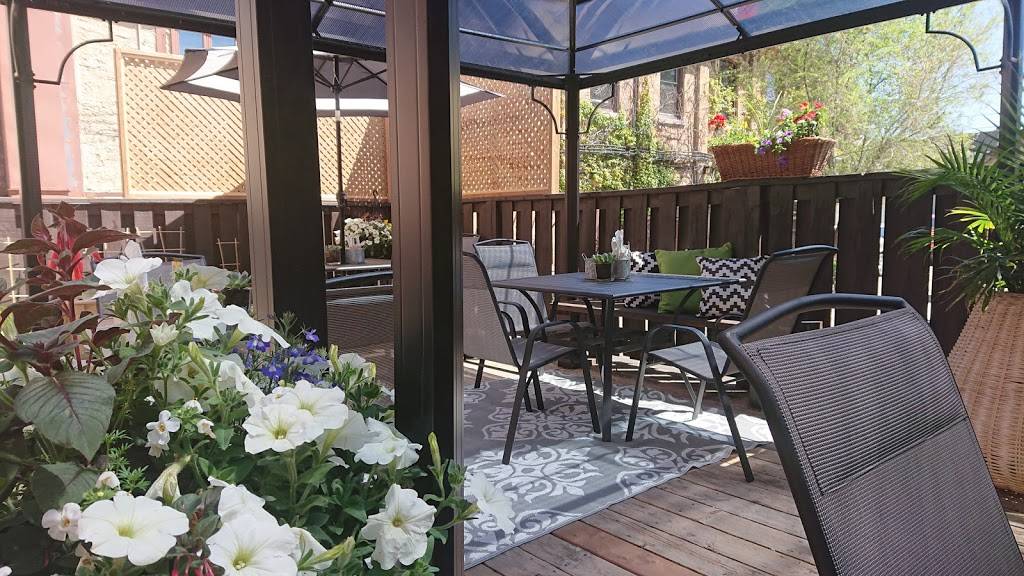 The Curly Willow Eatery | restaurant | 141 Pine St, Collingwood, ON L9Y 2L7, Canada | 7053151662 OR +1 705-315-1662