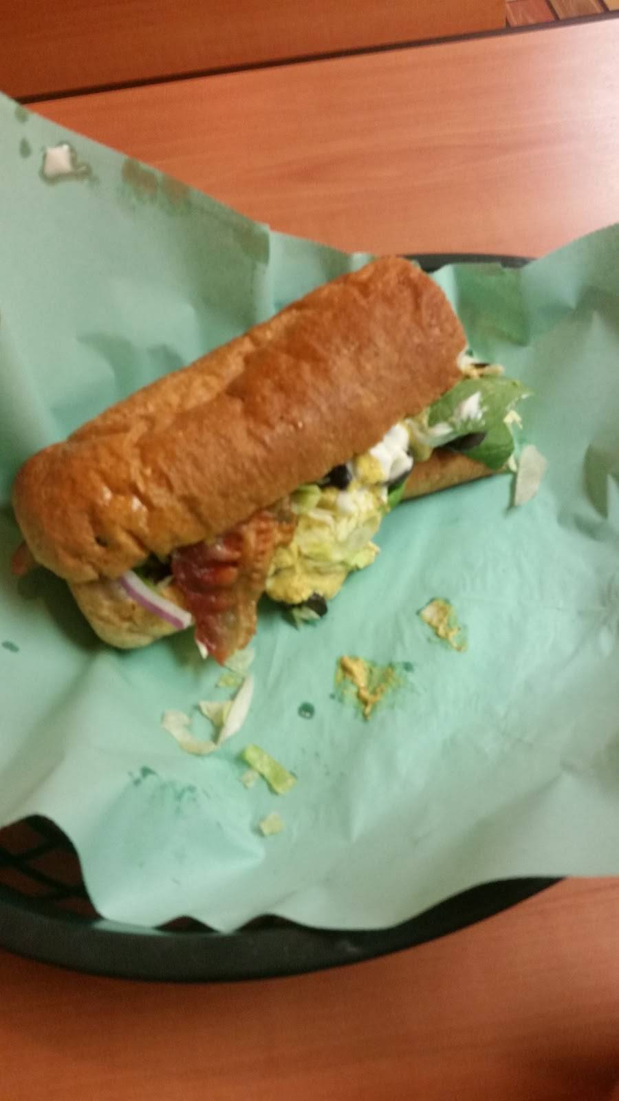 Subway | restaurant | 2212 Vermillion St, Hastings, MN 55033, USA | 6514382991 OR +1 651-438-2991