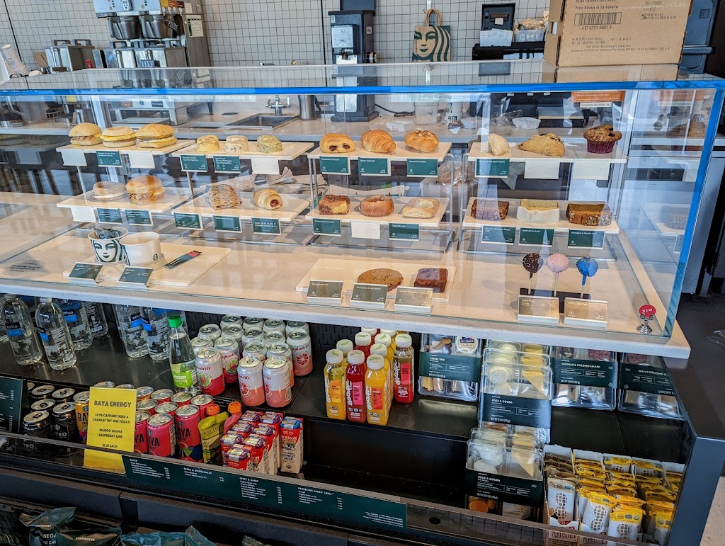 Starbucks | cafe | 1525 W US HWY 50, Pueblo, CO 81008, USA | 7195440055 OR +1 719-544-0055