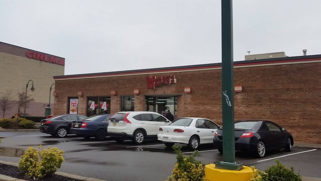 Wendys | restaurant | 181 Lefante Way, Bayonne, NJ 07002, USA | 2013398470 OR +1 201-339-8470