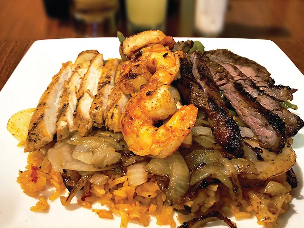 Dos Laredos Tex-Mex | restaurant | 1229 Washington St, Commerce, TX 75428, USA | 9038861234 OR +1 903-886-1234