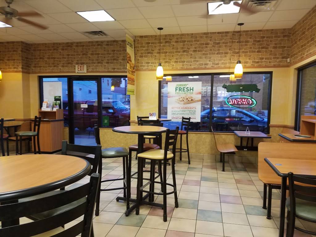 Subway Restaurants | restaurant | 129 N Main St, North Liberty, IN 46554, USA | 5746568888 OR +1 574-656-8888