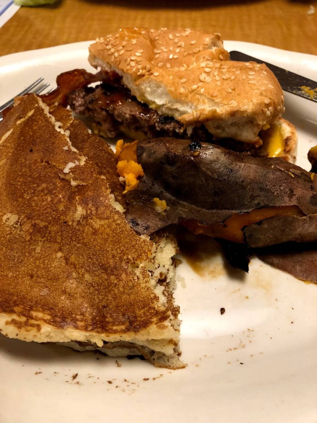 Apollo Restaurant Diner | restaurant | 630 Merrick Ave, East Meadow, NY 11554, USA | 5162921620 OR +1 516-292-1620