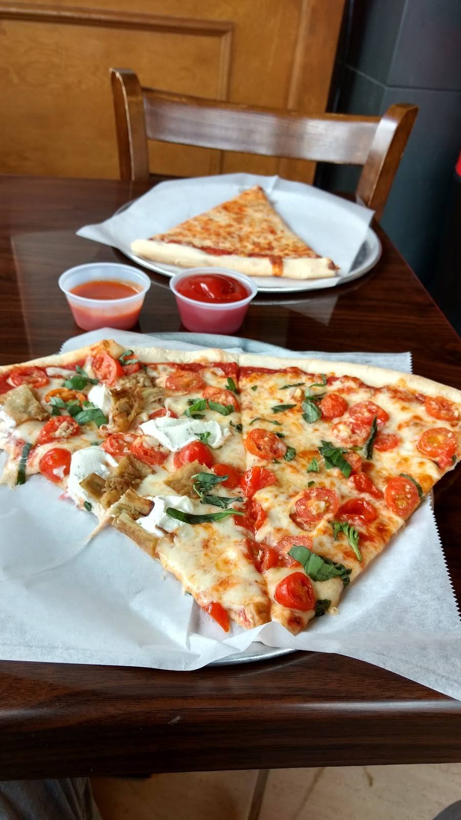 Planet Pizza | restaurant | 60 Millpond Pkwy, Monroe, NY 10950, USA | 8457827715 OR +1 845-782-7715