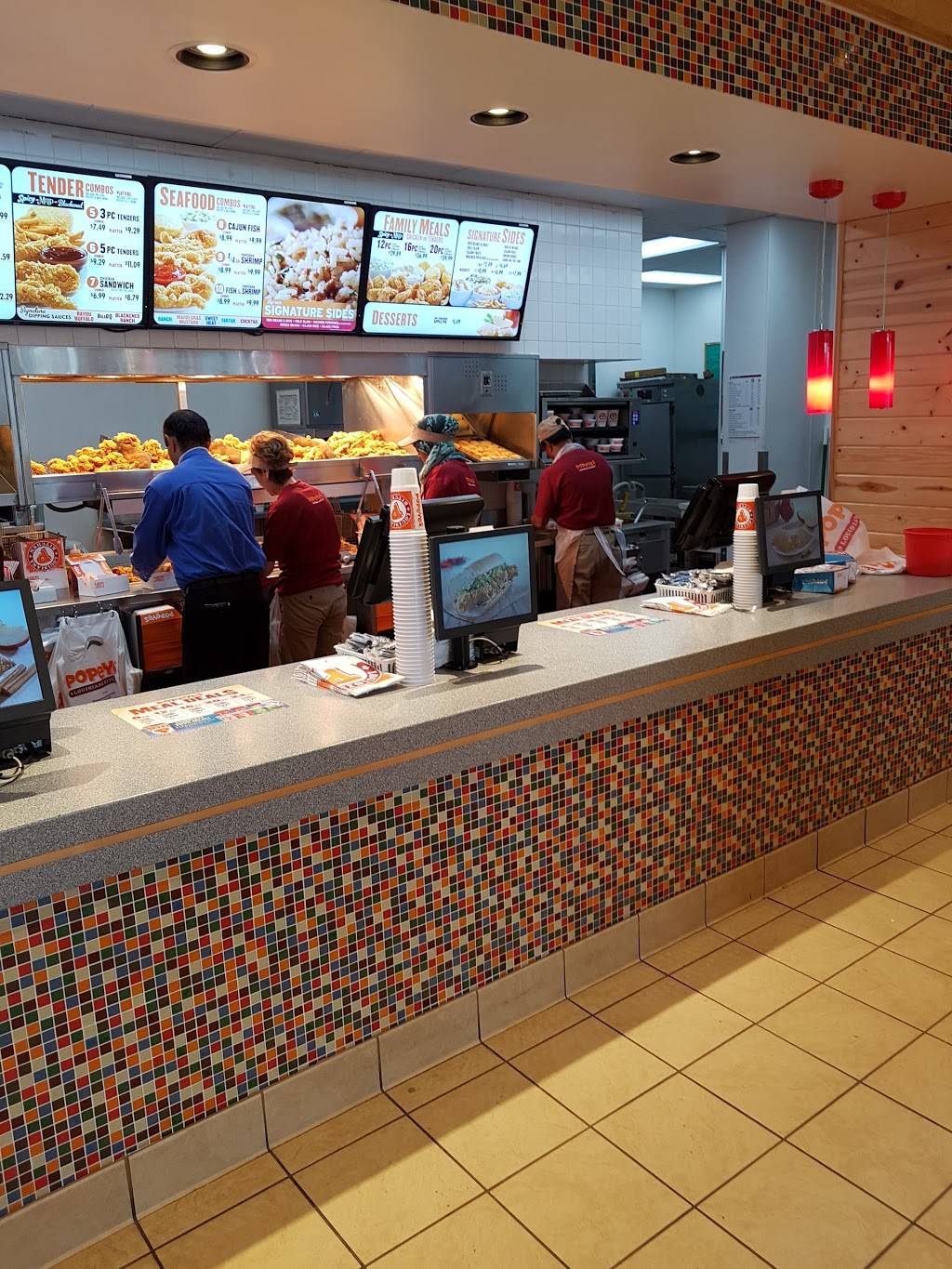 Popeyes Louisiana Kitchen | restaurant | 6134 Arlington Blvd, Falls Church, VA 22044, USA | 7034628048 OR +1 703-462-8048