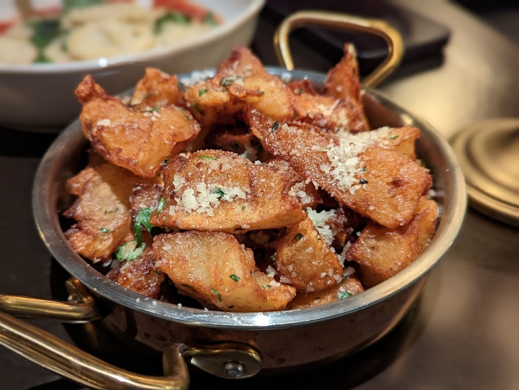 Carne Mare | restaurant | 300 12th Ave S, Nashville, TN 37203, USA | 6153799000 OR +1 615-379-9000