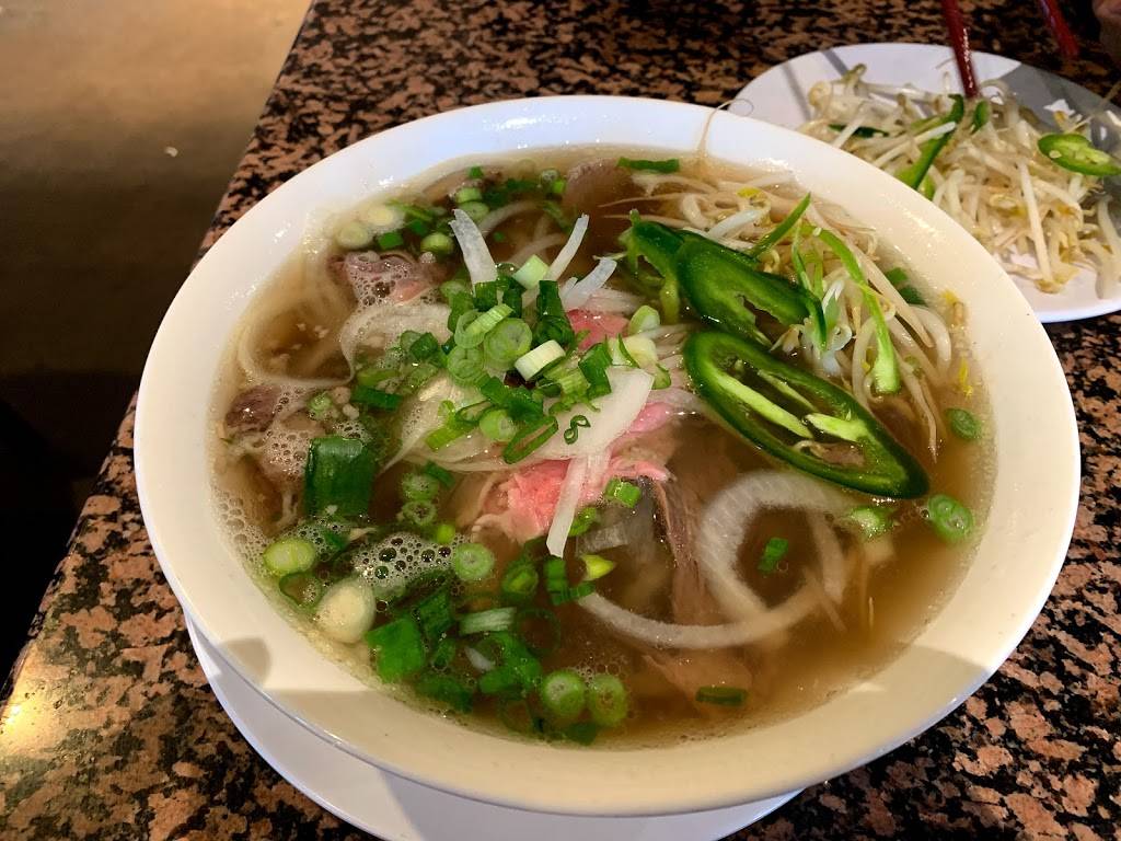 Pho Kim Long Restaurant | restaurant | 4023 W Spring Mountain Rd, Las Vegas, NV 89102, USA | 7022203613 OR +1 702-220-3613