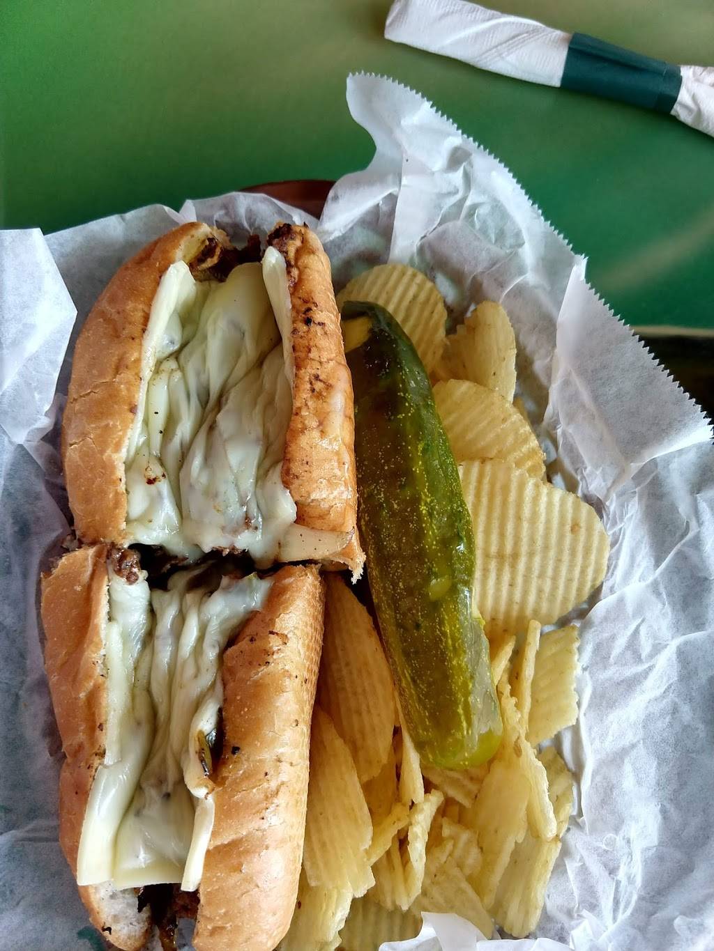 Grills Seafood Deck & Tiki Bar | restaurant | 500 Glen Cheek Dr, Cape Canaveral, FL 32920, USA | 3218682226 OR +1 321-868-2226