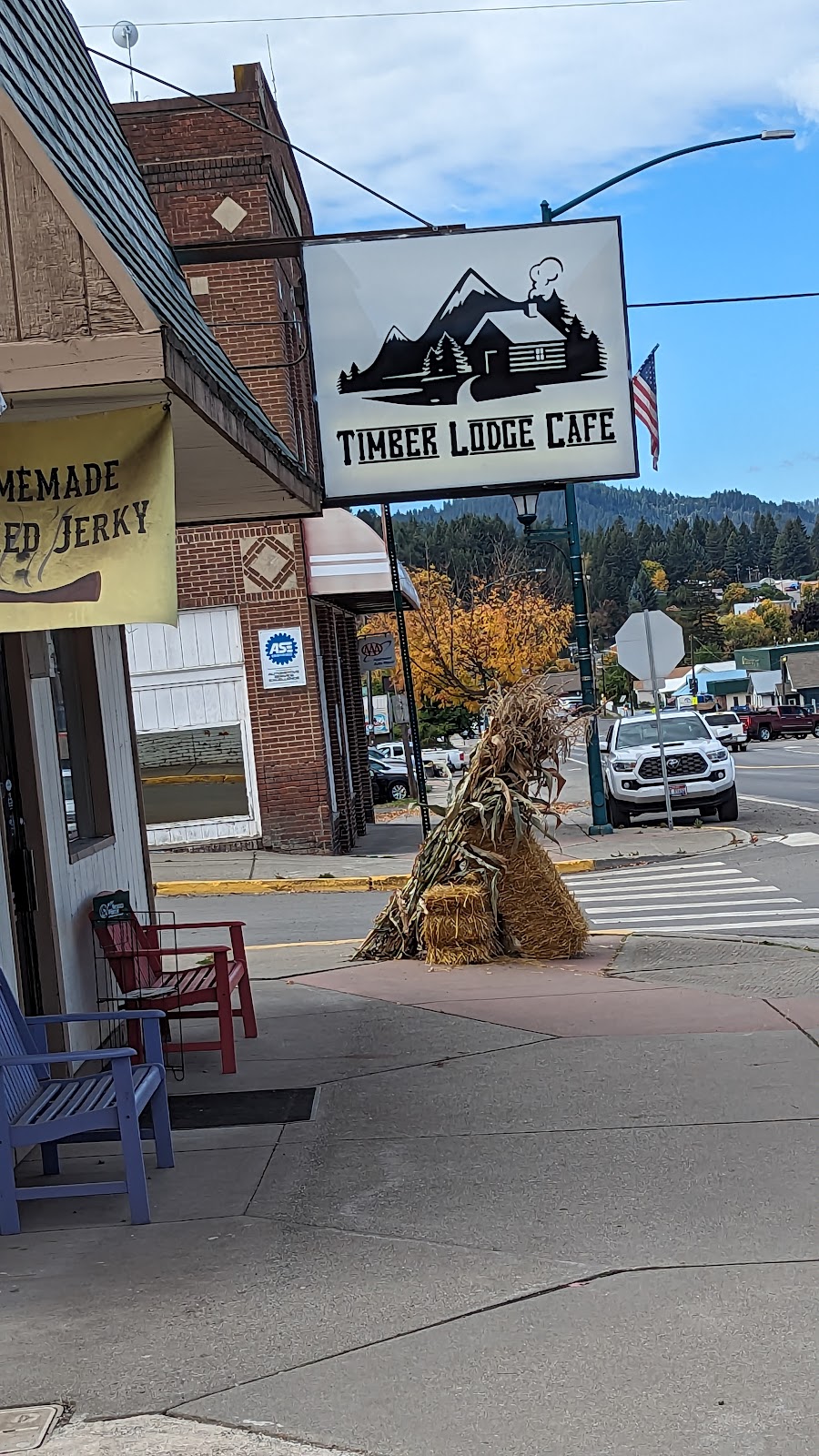 Timber Lodge Cafe | restaurant | 929 Main Ave, St Maries, ID 83861, USA | 2082453900 OR +1 208-245-3900