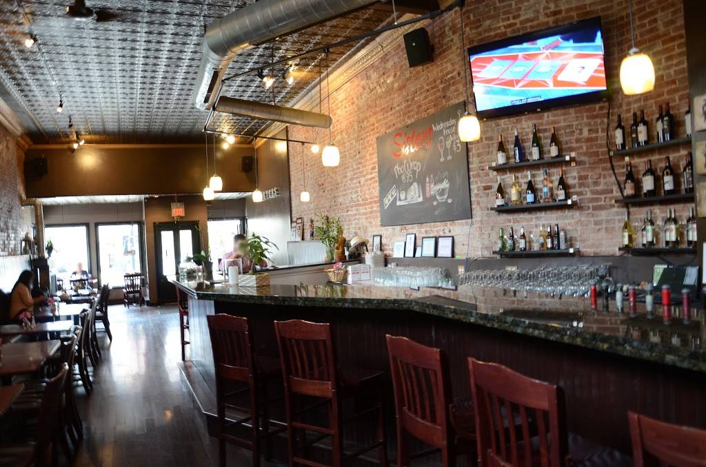 Sisters Thai Cafe | restaurant | 514 E State St, Rockford, IL 61104, USA | 7797743927 OR +1 779-774-3927