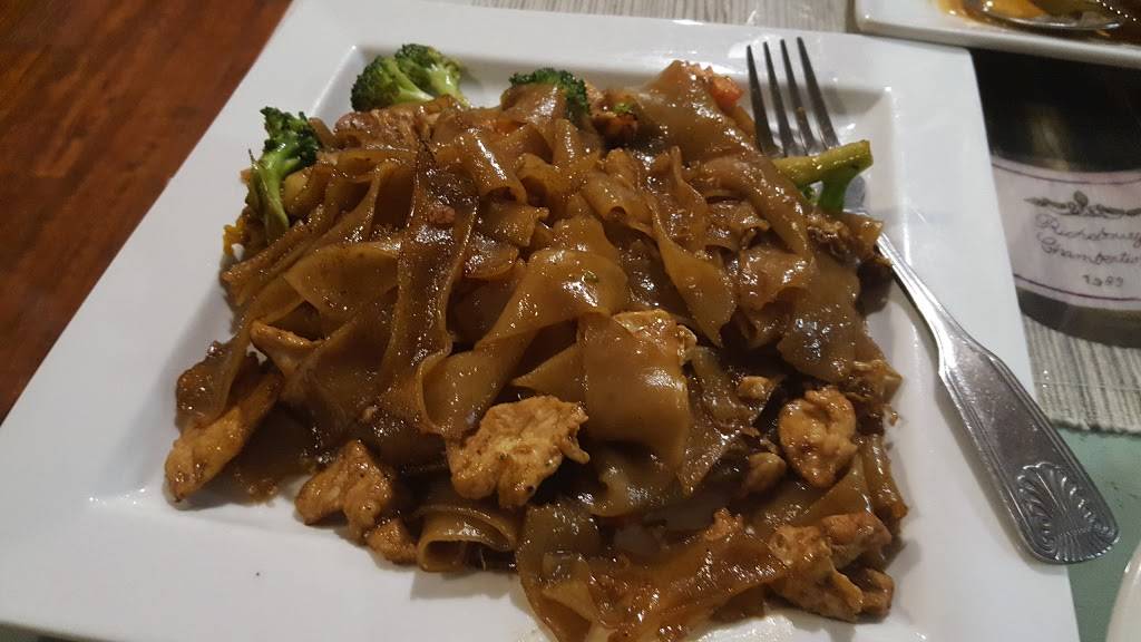 Srida Thai Cuisine | restaurant | 924 N Central Ave, Upland, CA 91786, USA | 9099466548 OR +1 909-946-6548