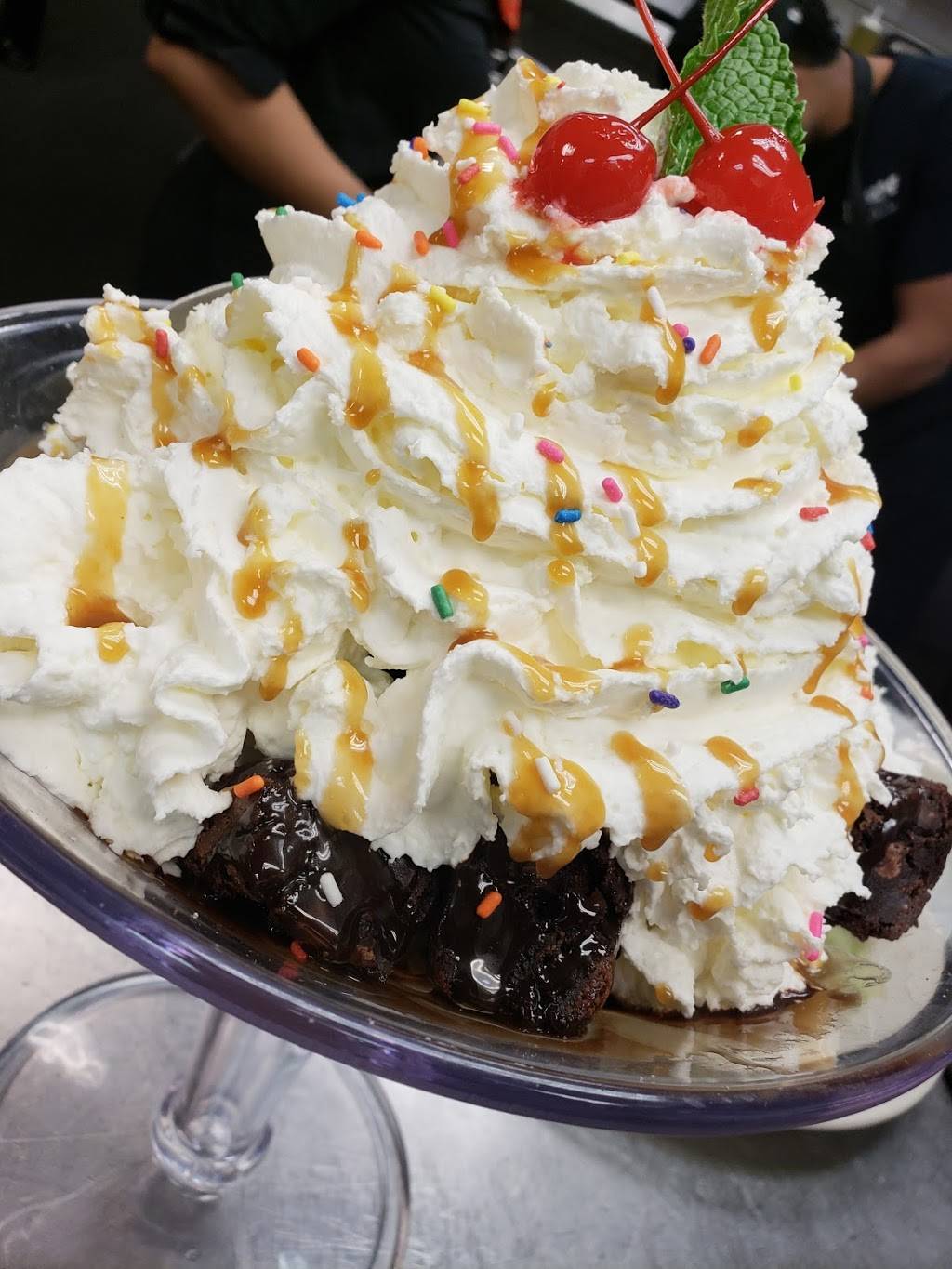 Buca di Beppo Italian Restaurant | restaurant | 1825 Connecticut Ave NW, Washington, DC 20009, USA | 2022328466 OR +1 202-232-8466