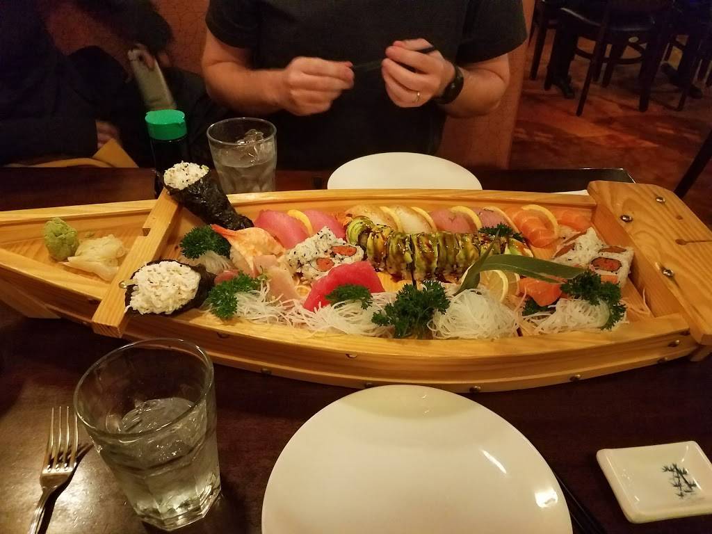 Full House Asian Bistro | restaurant | 6300 N Sagewood Dr a, Park City, UT 84098, USA | 4356157686 OR +1 435-615-7686