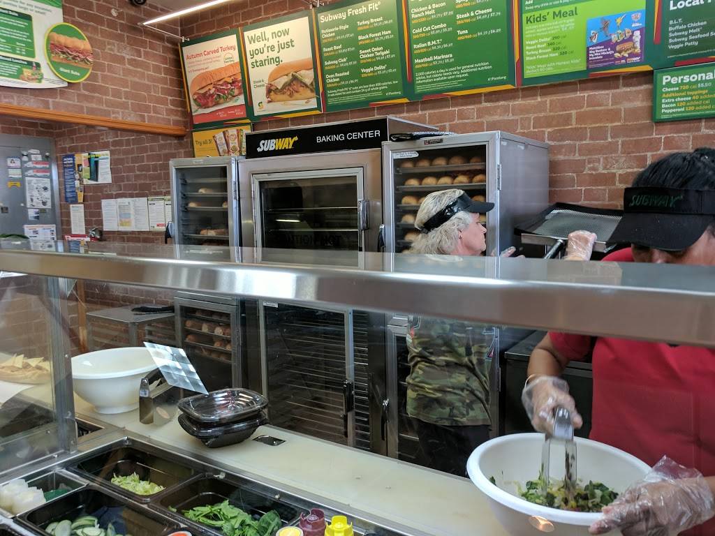 Subway Restaurants | restaurant | 3428 Beach Blvd #2, Jacksonville, FL 32207, USA | 9043060088 OR +1 904-306-0088