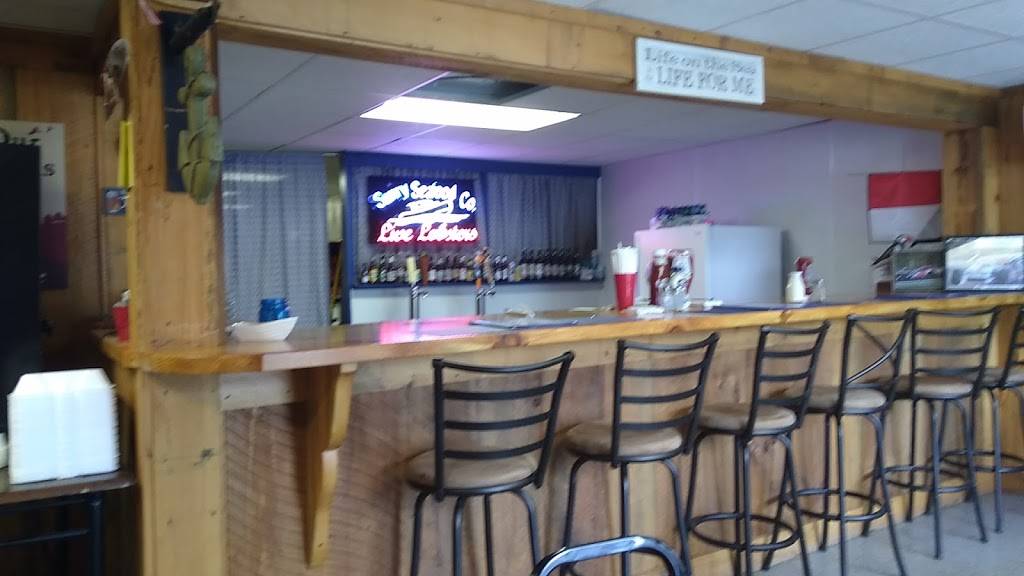 Surry Seafood Co | restaurant | 60 Weld St, Dixfield, ME 04224, USA | 2075629900 OR +1 207-562-9900