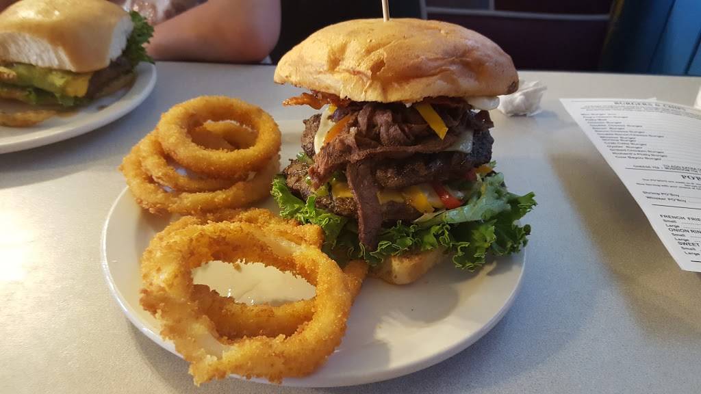 Peggys Place | restaurant | 2682 E Roundbunch Rd, Orange, TX 77630, USA | 4098861115 OR +1 409-886-1115