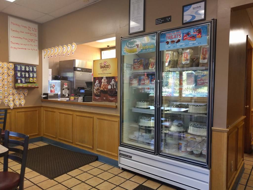 Dairy Queen | restaurant | 2100 6th St SW, Cedar Rapids, IA 52404, USA | 3193620785 OR +1 319-362-0785
