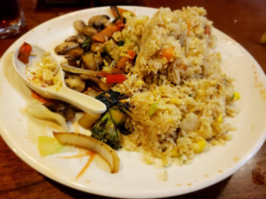 Sakura Japanese Steak, Seafood House & Sushi Bar | restaurant | 8369 Leesburg Pike, Vienna, VA 22182, USA | 7033566444 OR +1 703-356-6444