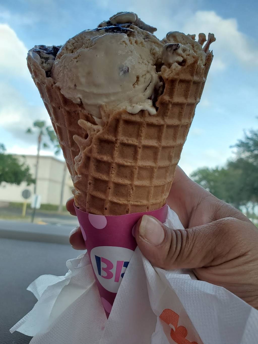 Dunkin | bakery | 7135 W McNab Rd, North Lauderdale, FL 33068, USA | 9547218003 OR +1 954-721-8003