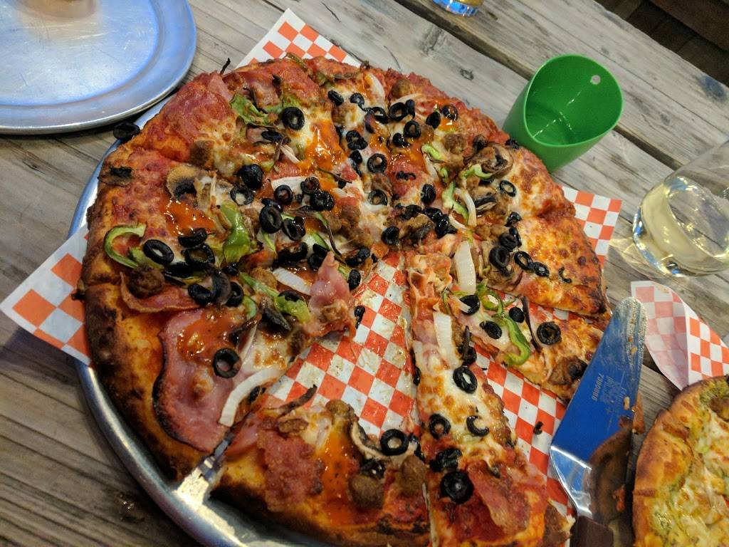 Blue Dog Gourmet Pizza | meal delivery | 2556 Lake Tahoe Blvd, South Lake Tahoe, CA 96150, USA | 5305410123 OR +1 530-541-0123