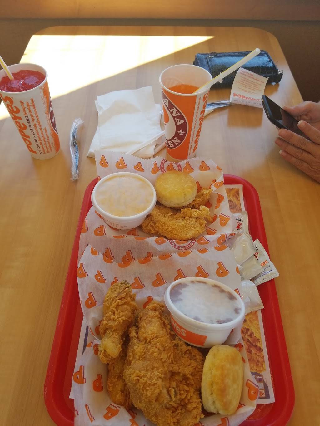 Popeyes Louisiana Kitchen | restaurant | 3401 E Ave NW, Cedar Rapids, IA 52405, USA | 3192002130 OR +1 319-200-2130
