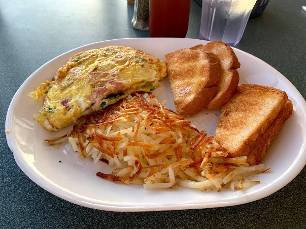 Airport Tiki | restaurant | 2982 Curtis King Blvd, Fort Pierce, FL 34946, USA | 7724892285 OR +1 772-489-2285