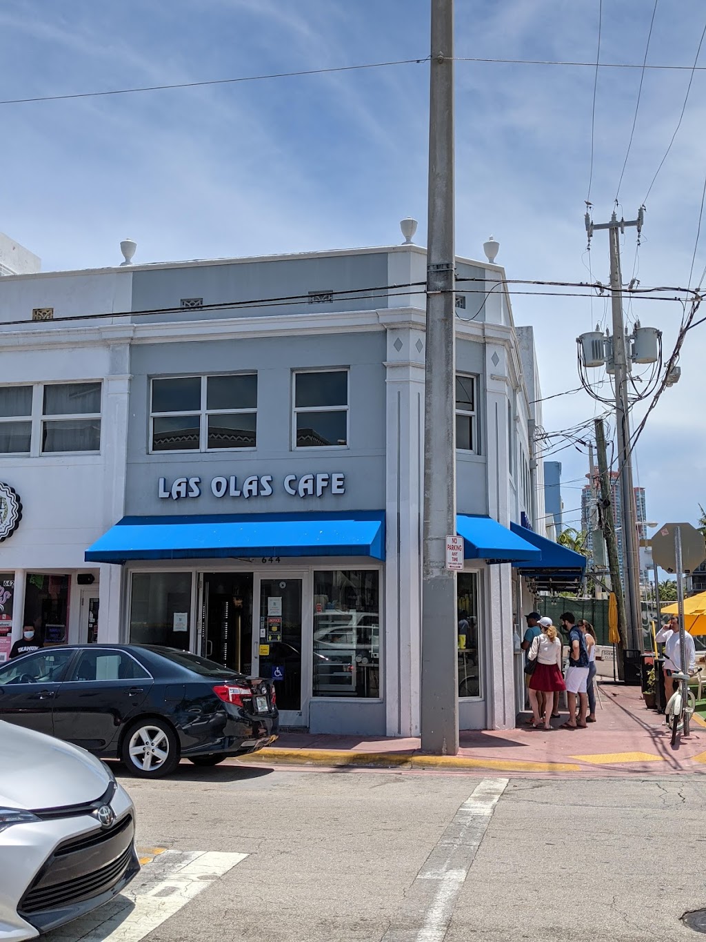 Las Olas Cafe | restaurant | 644 6th St, Miami Beach, FL 33139, USA | 3055349333 OR +1 305-534-9333