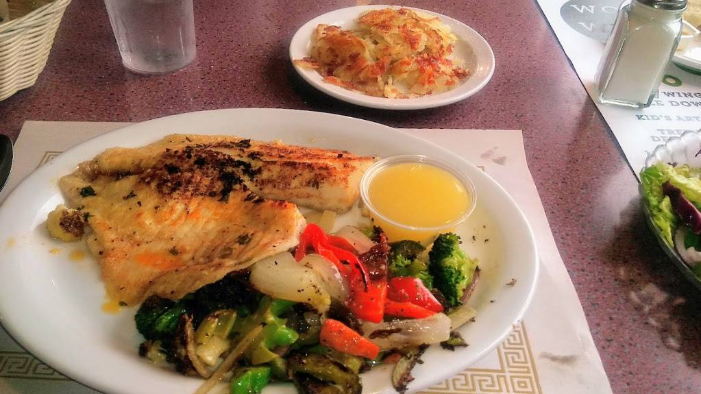 Pegasus Restaurant | restaurant | 7727 W Greenfield Ave, Milwaukee, WI 53214, USA | 4147744828 OR +1 414-774-4828