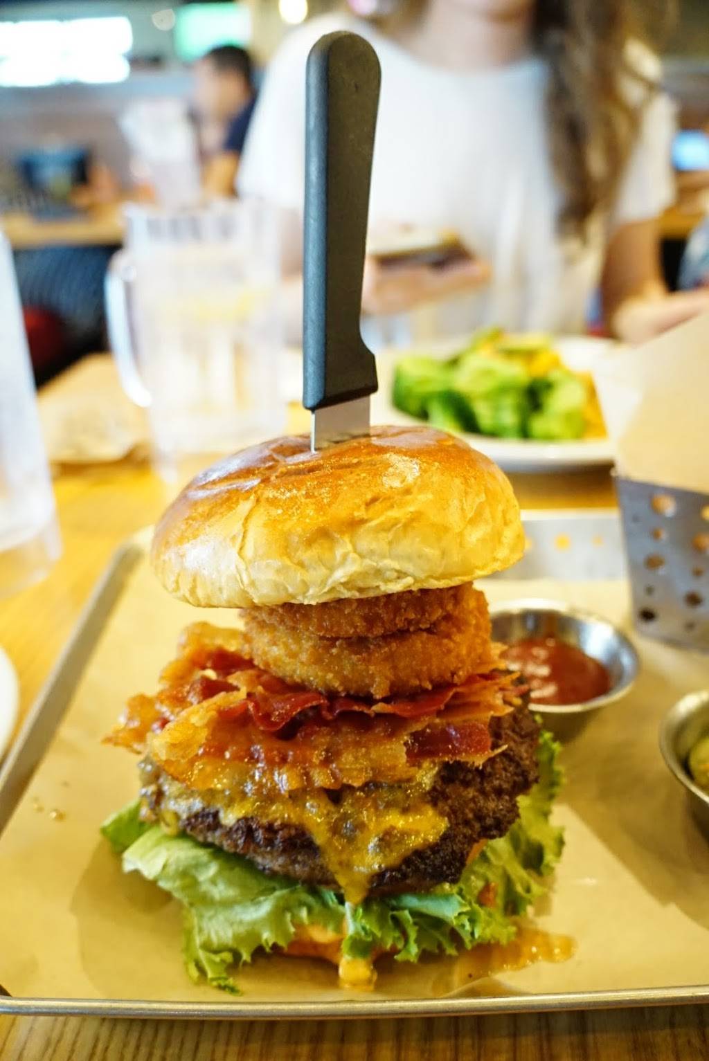 Chilis Grill & Bar | meal takeaway | 11942 Narcoossee Rd, Orlando, FL 32832, USA | 4079869393 OR +1 407-986-9393