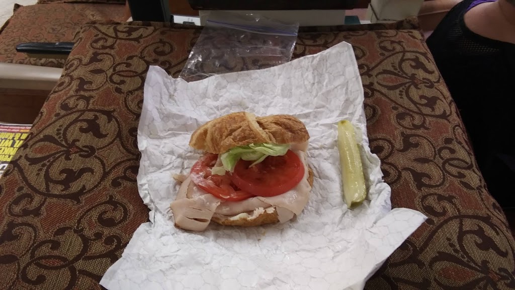 Three Potato More | restaurant | 1600 Metro Dr, Alexandria, LA 71301, USA | 3184874274 OR +1 318-487-4274