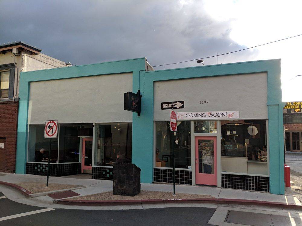 LET’S POKÉ | restaurant | 3182 Center St, Placerville, CA 95667, USA | 5304027653 OR +1 530-402-7653