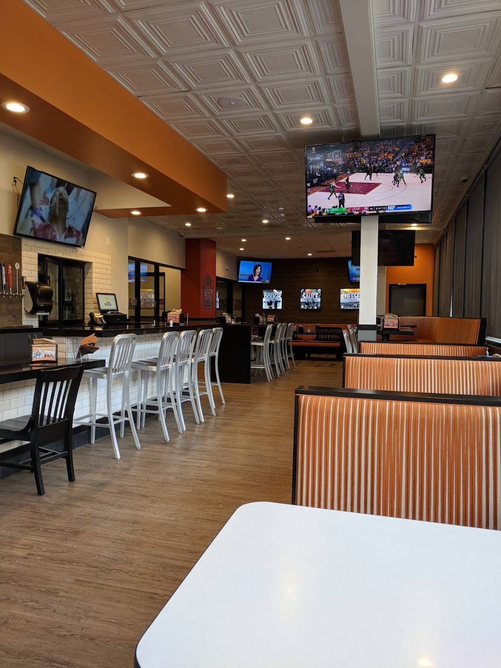 Round Table Pizza | meal delivery | 1304 W Hillsdale Blvd, San Mateo, CA 94403, USA | 6505735858 OR +1 650-573-5858