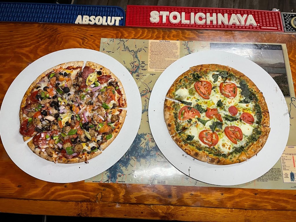 Silverthorn Pizza & Pub | restaurant | 16250 Silverthorn Rd, Redding, CA 96003, USA | 5302751571 OR +1 530-275-1571