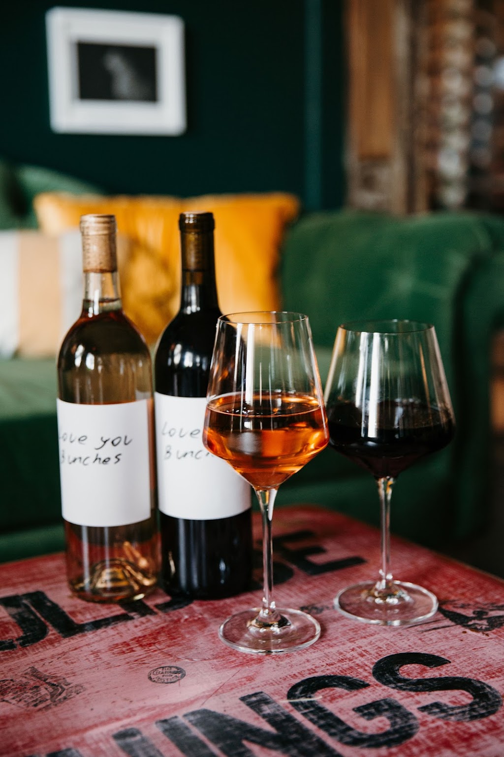 Hen House | restaurant | 679 S Mendenhall Rd, Memphis, TN 38117, USA | 9014995436 OR +1 901-499-5436