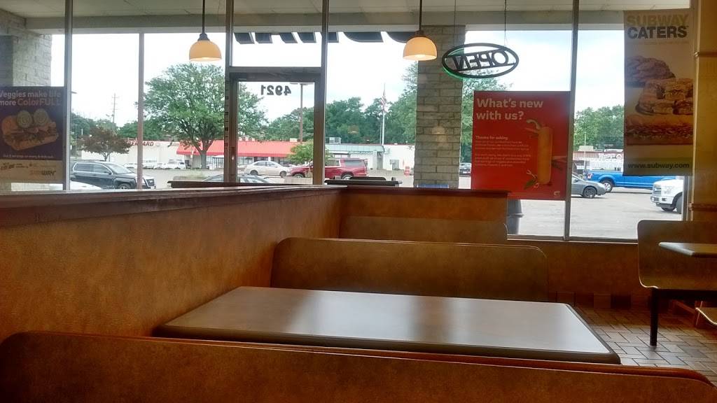 Subway | restaurant | 4921 Vine St, St Bernard, OH 45217, USA | 5132425822 OR +1 513-242-5822