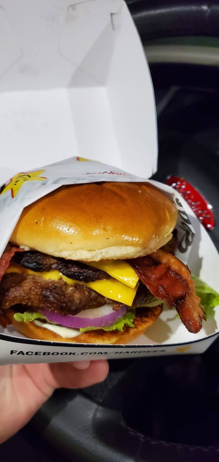 Hardees | restaurant | 14137 Plank Rd, Milan, MI 48160, USA | 7344397406 OR +1 734-439-7406