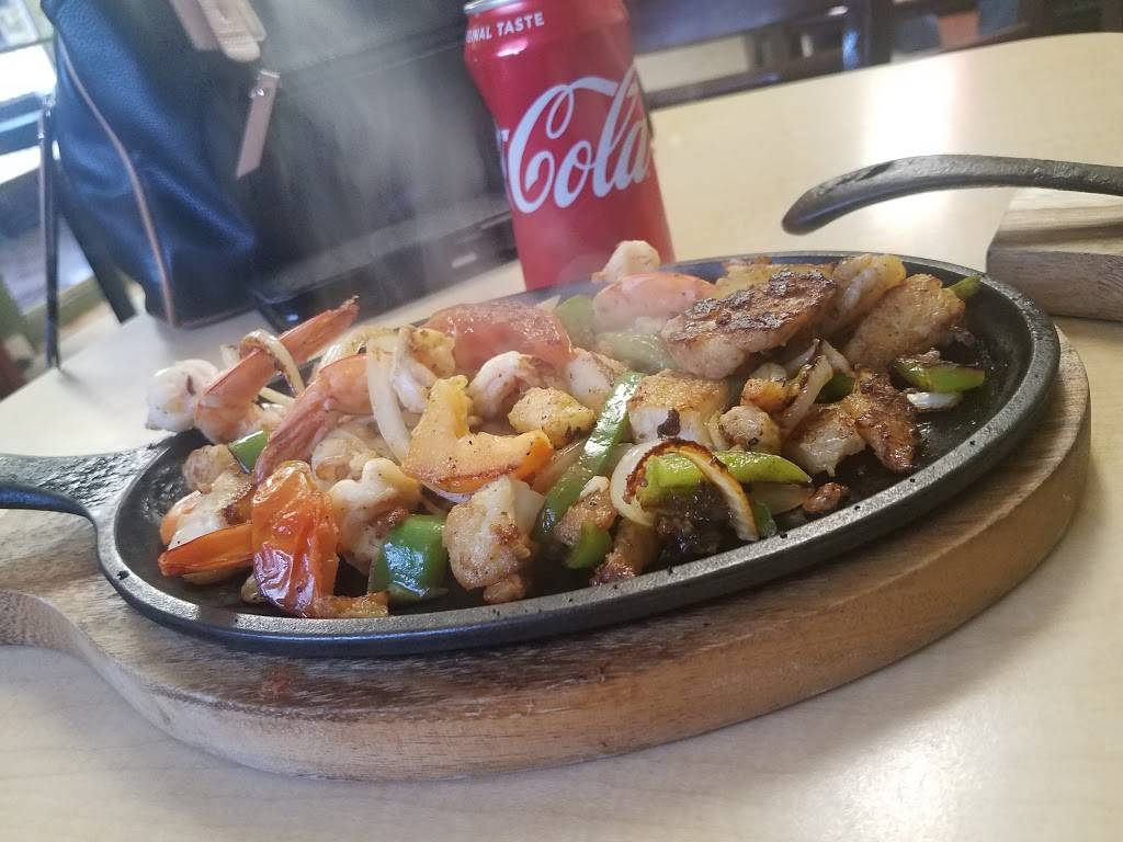 El Comal | restaurant | 29580 1, 2, Nuevo Rd, Nuevo, CA 92567, USA | 9519282737 OR +1 951-928-2737