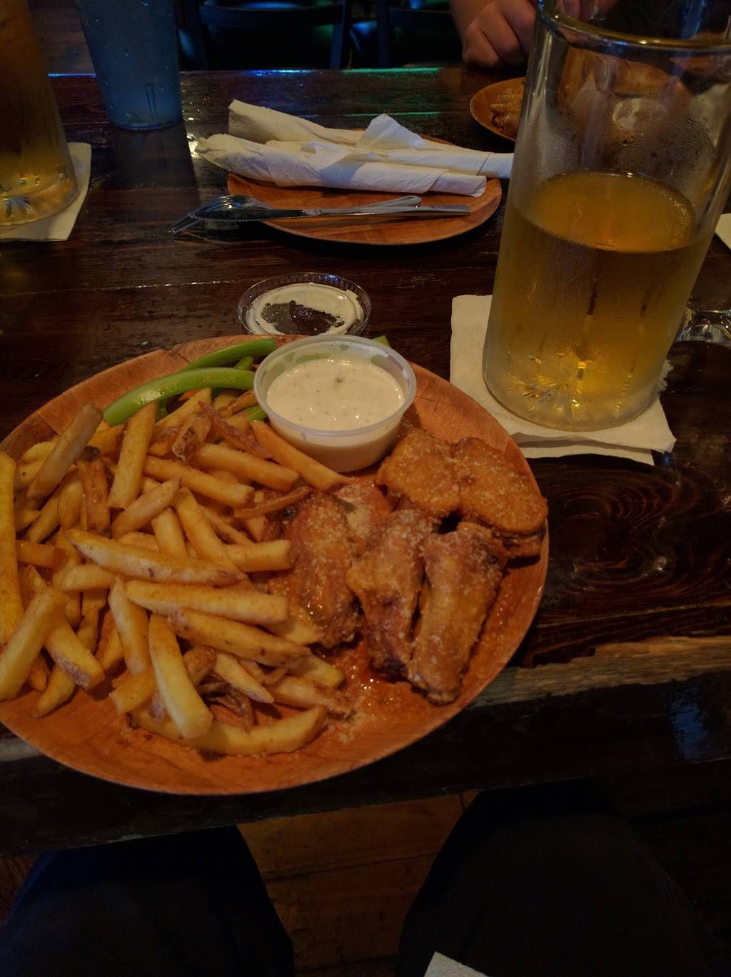 Show-Mes Sports Bar & Grill | restaurant | 3101 S MacArthur Blvd, Springfield, IL 62704, USA | 2175462800 OR +1 217-546-2800