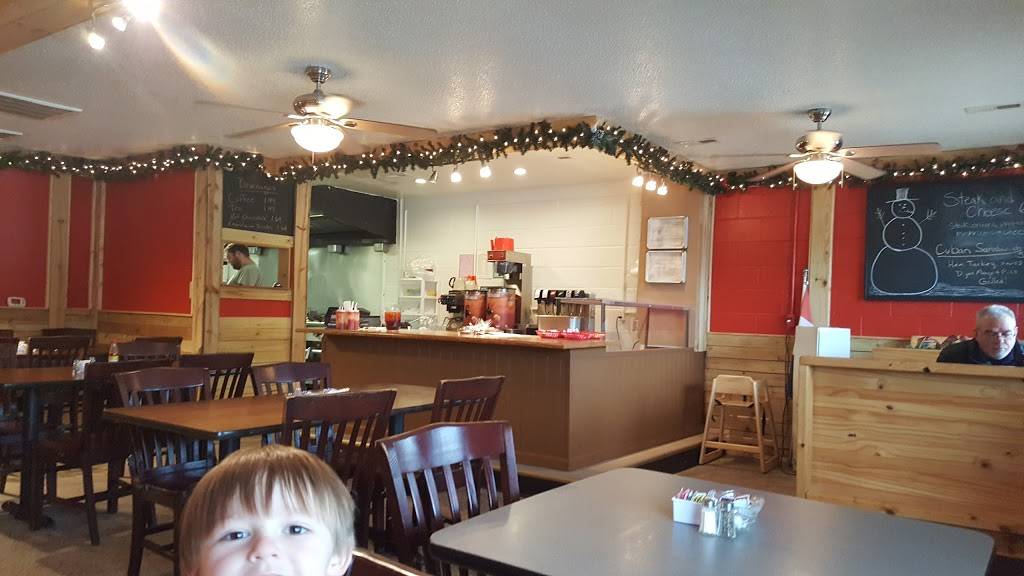 Bentleys at the Outhouse | restaurant | 200 Main St W, Hartselle, AL 35640, USA | 2567545188 OR +1 256-754-5188