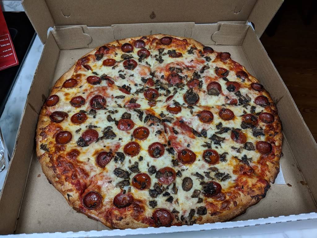Zahz Pizza | restaurant | 596 Cayuga Rd, Cheektowaga, NY 14225, USA | 7166309249 OR +1 716-630-9249