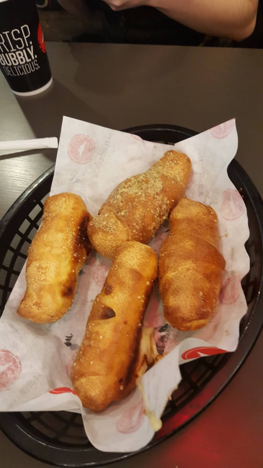 Pizza Hut | restaurant | 320 U.S. 9 N, Woodbridge, NJ 07095, USA | 7323244334 OR +1 732-324-4334