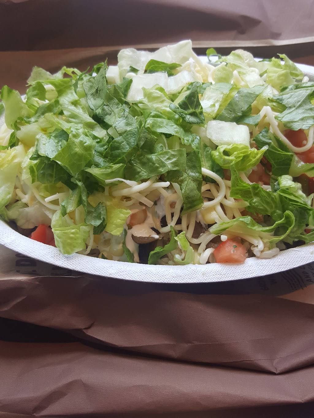 Chipotle Mexican Grill | restaurant | 1522 E 53rd St Lake Park Ave. &, 53rd St, Chicago, IL 60615, USA | 7733470008 OR +1 773-347-0008