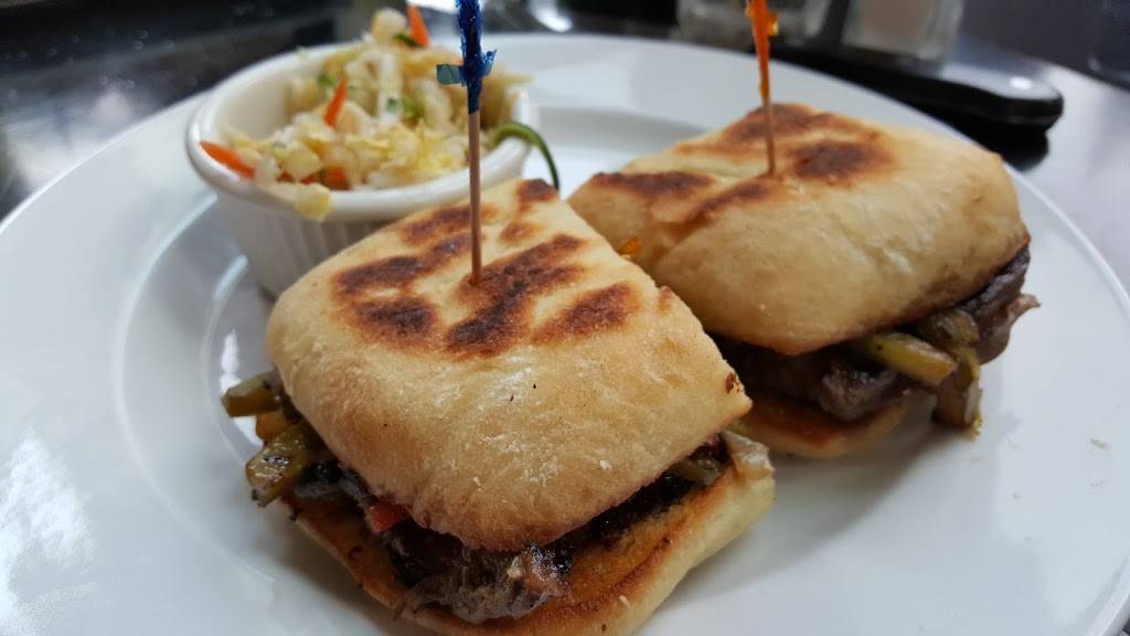 The Hideout | restaurant | 9051 Soquel Dr, Aptos, CA 95003, USA | 8316885566 OR +1 831-688-5566