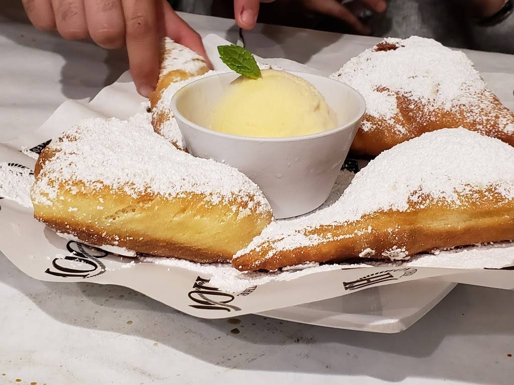 On The Hook | restaurant | 1367 W Whittier Blvd, La Habra, CA 90631, USA | 5626407827 OR +1 562-640-7827